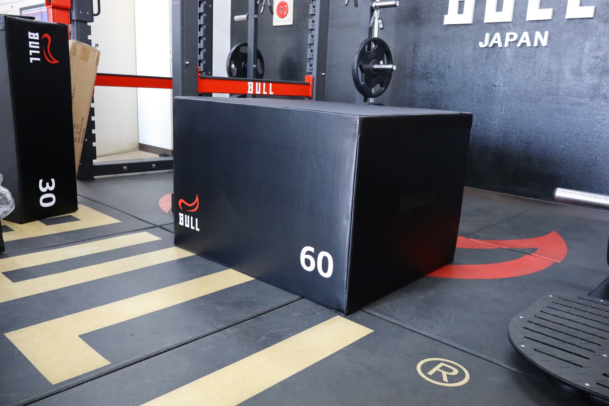 Plyo Box / プライオボックス | トレーニングマシンブランドBULL